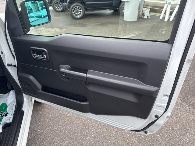 ジムニー ＸＣ　禁煙車　ワンオーナー　ＤＡＭＤ　リトルＧ　ディスプレイオーディオ　Ｂｌｕｅｔｏｏｔｈ　３６０度ドラレコ　ＥＴＣ　１６インチアルミ　ホワイトレター　クリアランスソナー　ＬＥＤヘッドライト　オートライト（34枚目）