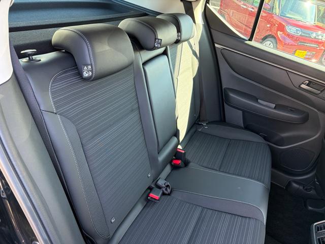ＷＲ－Ｖ Ｚ＋　ＤＡＭＤ　ＲＥＶＥＲＢ　ＤＡＭＤ　ＲＥＶＥＲＢ　禁煙車　前後＋室内３カメラドラレコ　フルセグナビ　Ｂｌｕｅｔｏｏｔｈ　ルーフレール　革巻きハンドル　バックカメラ　ＥＴＣ　オートライト　　クルーズコントロール　衝突軽減ブレーキ（23枚目）
