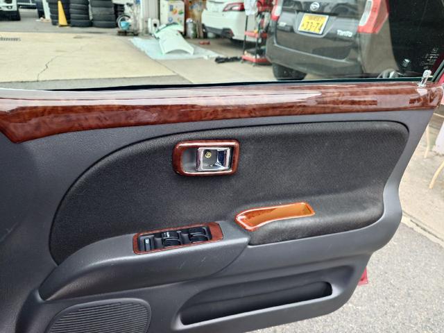 ミラジーノ ミニライトスペシャルリミテッド　ＥＴＣ　キーレスエントリー　電動格納ミラー　ＡＴ　アルミホイール　衝突安全ボディ　エアコン　パワーステアリング　パワーウィンドウ（11枚目）