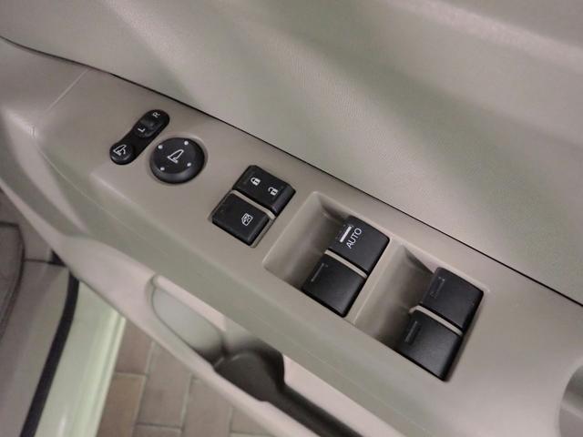 N-BOX G・Lパッケージ アイドリングストップシステム 社外SDナビ フルセグTV DVD USB Bカメラ ETC インテリキー オートA/C Lパワスラ ヒルスタートA ECONモード WSRSエアバック EBD付ABS VSA リアアームレスト 禁煙(14枚目)