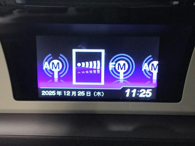 Ｎ－ＯＮＥ Ｇ・Ｌパッケージ　純正６．１インチＷスマホ連携ＤＰオーディオ　ＣＤ　Ｂｌｕｅｔｏｏｔｈ　ＵＳＢ＆ＨＤＭＩジャック　Ｂカメラ　インテリキー　ＥＴＣ　ＨＩＤオート　６－ＳＲＳエアバッグ　ヒルスタートＡ　エマージェンシーストップシグナル　Ａストップ　社外１４ＡＷ　禁煙（6枚目）