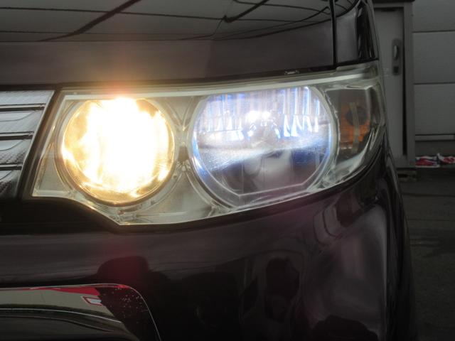 【中古車は新車ではないので、中古車をピカピカにする事に生きがいを感じている「燃えるスタッフ」により、展示車両はピカピカ♪】