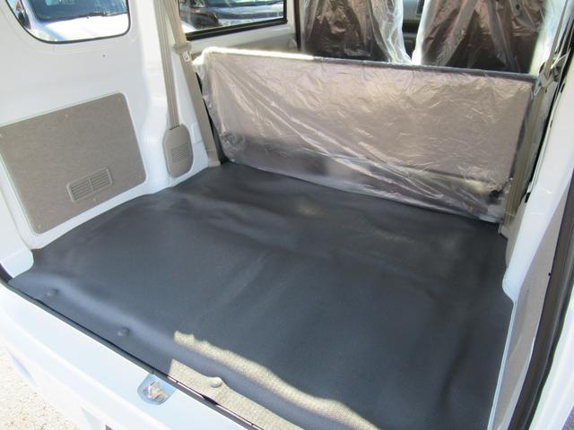 エブリイ ＰＡリミテッド　ワンオーナー　メーカー保証　展示車　試乗車　キーレスエントリーキースズキセーフティサポート　衝突被害軽減ブレーキ　衝突安全ボディ　両側スライドドア　オートライト　クリアランスソナー　フルフラット（35枚目）
