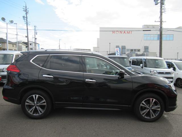 エクストレイル ２０Ｘ　当社保証有り　ナビ　アラウンドビューモニター　ＴＶ　ＣＤ　ＥＴＣ　バックカメラ　フルフラットシート　オートライト　クリアランスソナー　電動リアゲート　スマートキー　プッシュスタート　禁煙車（6枚目）