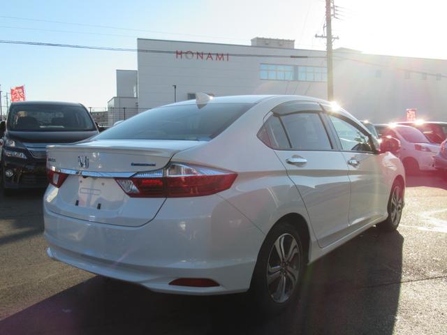 グレイス ハイブリッドＥＸ　当社保証有り　修復歴無　純正ナビ　バックカメラ　ＥＴＣ　ＴＶ　フルフラットシート　ＬＥＤヘッドランプ　安心パッケージ　シートヒーター　１６インチアルミホイール　スマートキー　プッシュスタート（8枚目）