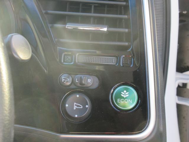 グレイス ハイブリッドＥＸ　当社保証有り　修復歴無　純正ナビ　バックカメラ　ＥＴＣ　ＴＶ　フルフラットシート　ＬＥＤヘッドランプ　安心パッケージ　シートヒーター　１６インチアルミホイール　スマートキー　プッシュスタート（32枚目）