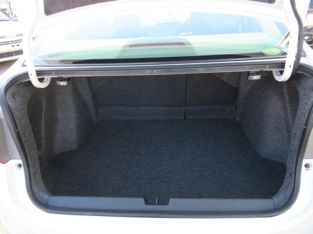 グレイス ハイブリッドＥＸ　当社保証有り　修復歴無　純正ナビ　バックカメラ　ＥＴＣ　ＴＶ　フルフラットシート　ＬＥＤヘッドランプ　安心パッケージ　シートヒーター　１６インチアルミホイール　スマートキー　プッシュスタート（44枚目）