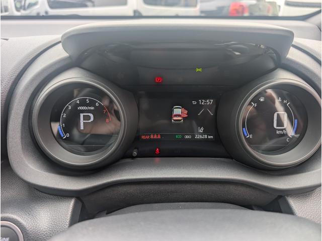 ヤリス Ｇ　ＴＳＳ／純正８型ディスプレイ／フルセグＴＶ／ＴＶキット／バックカメラ／ＥＴＣ／前後ドラレコ／オートハイビーム／ＵＳＢ入力／オートエアコン／ＬＥＤヘッドライト／スマートキー／プッシュスタート（14枚目）