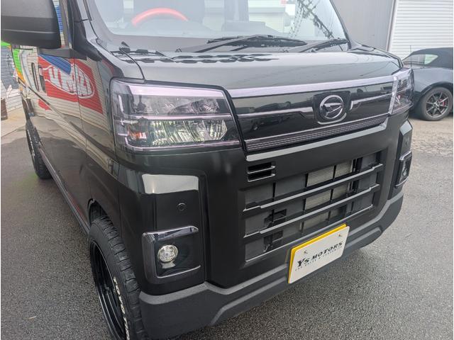 アトレー アトレーデッキバン　アトレーデッキバン（４名）／リフトアップ／１５インチＡＷ／９インチディスプレイ／ＴＶ・Ｂカメラ／デジタルインナーミラー／ハードカーゴ用キャリア／荷代ラプター塗装／ライトスモーク塗装／左右ＰＷスライド（10枚目）