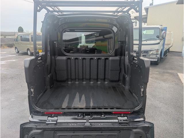 アトレー アトレーデッキバン　アトレーデッキバン（４名）／リフトアップ／１５インチＡＷ／９インチディスプレイ／ＴＶ・Ｂカメラ／デジタルインナーミラー／ハードカーゴ用キャリア／荷代ラプター塗装／ライトスモーク塗装／左右ＰＷスライド（17枚目）