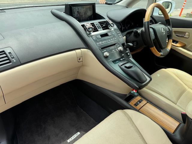 ＨＳ ＨＳ２５０ｈ　バージョンＩ　後期型　純正ナビＴＶフルセグ　バックカメラ　ＥＴＣ　クルーズコントロール　前席シートベンチレーション　メモリー付きパワーシート　ＬＥＤヘッドライト　ベージュレザーシート　リアスポイラー（31枚目）