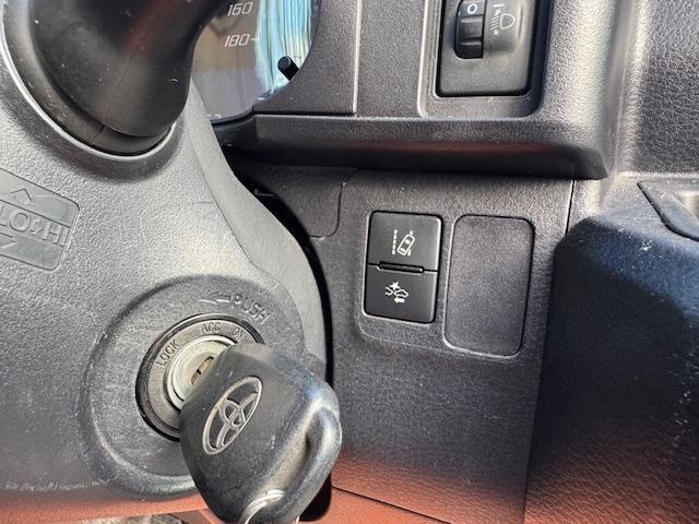 プロボックス ハイブリッドＦ　トヨタセーフティーセンス　全席パワーウィンドウ　新品タイヤオープンカントリーＲＴ　スモークテール　スモークサイドマーカー　マットブラックエンブレム　フルセグナビＴＶ　バックカメラ　ＥＴＣ　１年保証付き（25枚目）