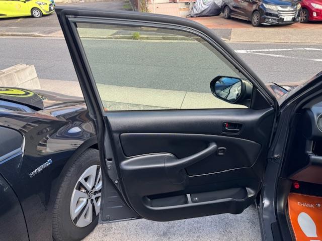 プロボックス ハイブリッドＦ　トヨタセーフティーセンス　全席パワーウィンドウ　新品タイヤオープンカントリーＲＴ　スモークテール　スモークサイドマーカー　マットブラックエンブレム　フルセグナビＴＶ　バックカメラ　ＥＴＣ　１年保証付き（34枚目）