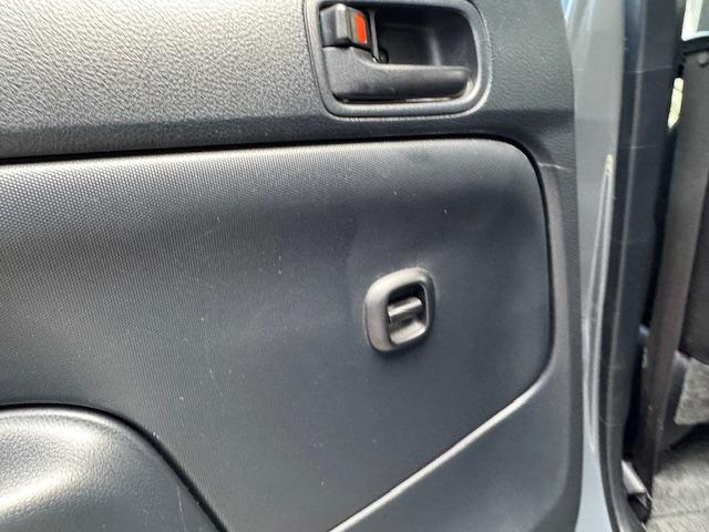 プロボックス ハイブリッドＦ　トヨタセーフティーセンス　全席パワーウィンドウ　新品タイヤオープンカントリーＲＴ　スモークテール　スモークサイドマーカー　マットブラックエンブレム　フルセグナビＴＶ　バックカメラ　ＥＴＣ　１年保証付き（44枚目）