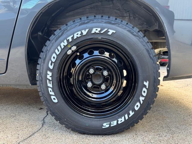 プロボックス ハイブリッドＦ　トヨタセーフティーセンス　全席パワーウィンドウ　新品タイヤオープンカントリーＲＴ　スモークテール　スモークサイドマーカー　マットブラックエンブレム　フルセグナビＴＶ　バックカメラ　ＥＴＣ　１年保証付き（52枚目）