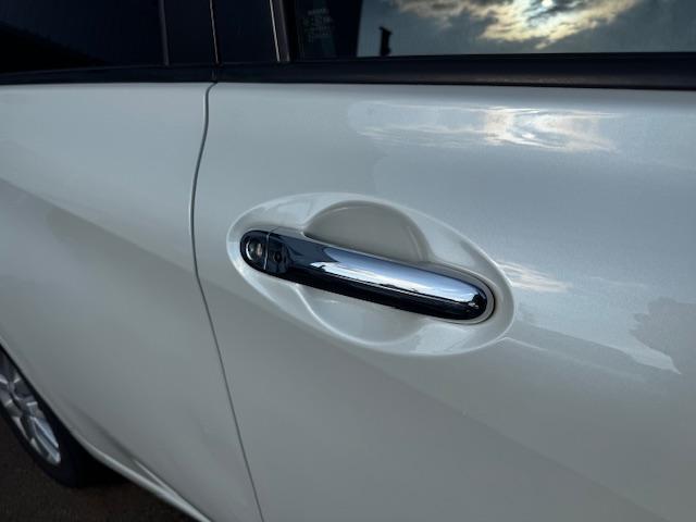 ノート e-パワー X ワンオーナー車 全周囲カメラ 純正SDナビ 衝突軽減ブレーキ バックカメラ ETC インテリジェントキー 車線逸脱警報 コーナーセンサー ドライブレコーダー LEDヘッドライト Bluetooth(16枚目)