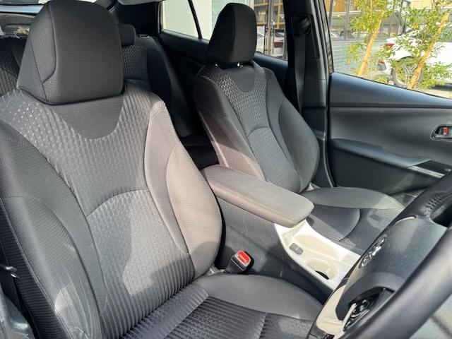 プリウス A トヨタセーフティーセンス 純正SDナビ9インチフルセグTV バックカメラ ETC ドライブレコーダー BSM クルーズコントロール Bluetooth スマートキー 1年保証付き(20枚目)