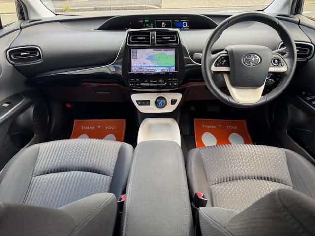 プリウス A トヨタセーフティーセンス 純正SDナビ9インチフルセグTV バックカメラ ETC ドライブレコーダー BSM クルーズコントロール Bluetooth スマートキー 1年保証付き(37枚目)