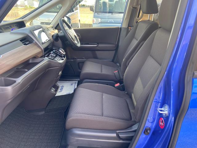 フリードハイブリッド ハイブリッド・Ｇ　サイドリフトアップシート車　社外ナビ　フルセグＴＶ　バックカメラ　ＥＴＣ　スマートキー　プッシュスタート　禁煙　ワンオーナー（39枚目）