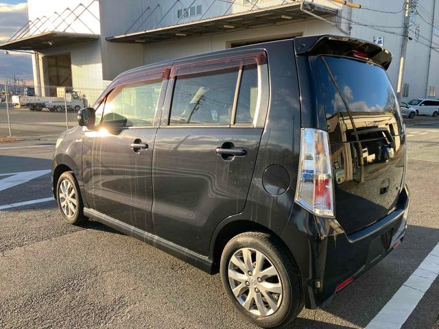 ワゴンRスティングレー リミテッド バックカメラ ナビ HID スマートキー 電動格納ミラー CVT 盗難防止システム ABS CD DVD再生 アルミホイール 衝突安全ボディ エアコン パワーステアリング パワーウィンドウ(17枚目)