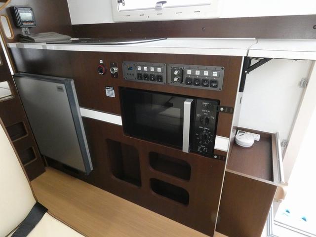 ミスティック アンセイエ 8ナンバーキャンピングカー 家庭用エアコン トリプルサブバッテリー インバーター1500W 燃料式FFヒーター サイドオーニング 社外ショック&ライドライトエアサス(15枚目)
