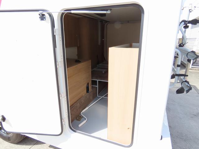デュカト 　キャンピングカー　ローラーチーム　クロノス２９４ＴＬ　６００Ａｈリチウム　家庭用エアコン　３６０°カメラ　温水ボイラー　ＦＦヒーター　ソーラーパネル　１５００Ｗインバータ　マックスファン　ＤＣ冷蔵庫（58枚目）