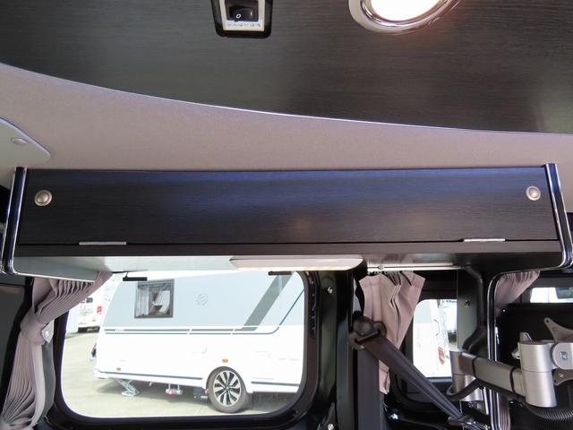 ＮＶ２００バネットバン 　キャンピングカー　リンエイ製　コンパクトバカンチェス　ＦＦヒーター　シングルサブバッテリー　２０００Ｗインバーター　電子レンジ　ＴＶ　ソーラーパネル　ＤＣ冷蔵庫　走行充電　外部充電　ドライブレコーダー（22枚目）