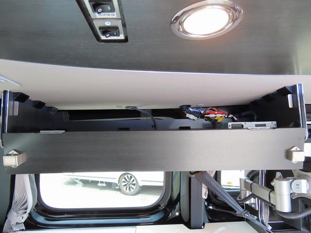 ＮＶ２００バネットバン 　キャンピングカー　リンエイ製　コンパクトバカンチェス　ＦＦヒーター　シングルサブバッテリー　２０００Ｗインバーター　電子レンジ　ＴＶ　ソーラーパネル　ＤＣ冷蔵庫　走行充電　外部充電　ドライブレコーダー（23枚目）