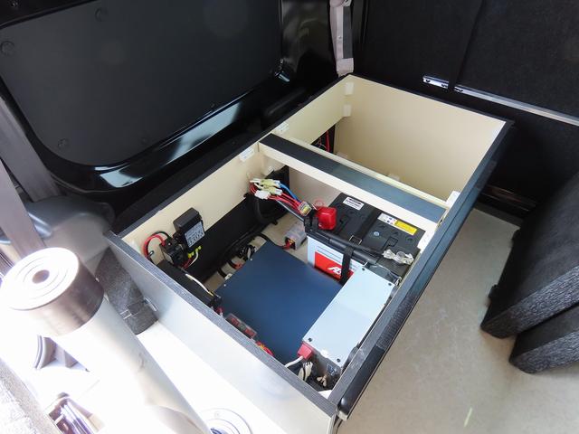 ＮＶ２００バネットバン 　キャンピングカー　リンエイ製　コンパクトバカンチェス　ＦＦヒーター　シングルサブバッテリー　２０００Ｗインバーター　電子レンジ　ＴＶ　ソーラーパネル　ＤＣ冷蔵庫　走行充電　外部充電　ドライブレコーダー（58枚目）