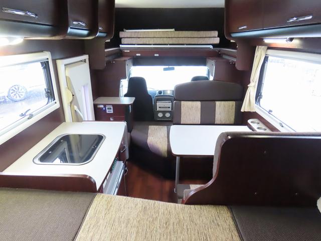 カムロード  キャンピングカー ナッツRV製 クレソンボヤージュX FFヒーター マックスファン 60LDC冷蔵庫 給排水ポリタンク シンク 走行充電 外部充電器 キーレス ACコンセント ツインサブバッテリー(11枚目)