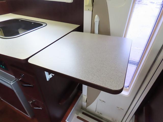 カムロード  キャンピングカー ナッツRV製 クレソンボヤージュX FFヒーター マックスファン 60LDC冷蔵庫 給排水ポリタンク シンク 走行充電 外部充電器 キーレス ACコンセント ツインサブバッテリー(29枚目)