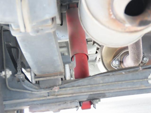 ＮＶ２００バネットバン ＡｔｏＺ　アルファ　キャンピングカー　マックスファン　マルチルーム　１５００Ｗインバーター　走行充電　シンク　シングルサブバッテリー　給排水ポリタンク　テーブル　ＤＣ冷蔵庫　ソーラーパネル　外部電源　サイドオーニング（43枚目）