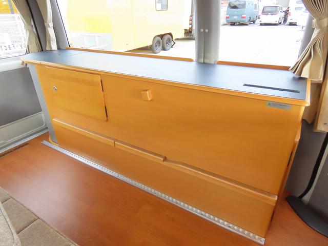 ハイエースバン 　キャンピングカー　シンク　給排水ポリタンク　リアヒーター　リアクーラー　寒冷地仕様　メモリーナビ　キーレス　バックカメラ　オートライト　８ナンバー（22枚目）