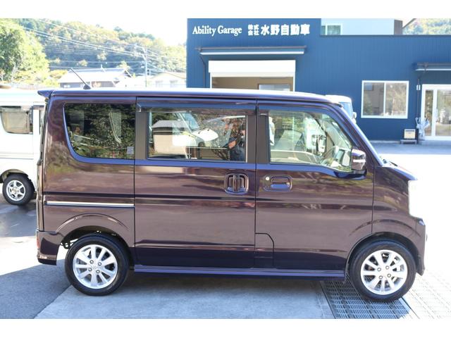 エブリイワゴン PZターボスペシャル 4WD 両側電動スライドドア オートステップ フルセグSDナビ ドラレコ シートヒーター 衝突軽減 レーダーブレーキ プッシュスタート&スマートキー オートエアコン(4枚目)