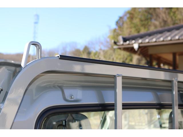 キャリイトラック ＫＣエアコン・パワステ農繁仕様　４ＷＤ　オートマ　届出済未使用車　セフティーサポート　強化サスペンション　キーレス　パワーウインドウ　アッパーメンバーガード　リアゲートチェーン　ＬＥＤ荷台作業灯（12枚目）