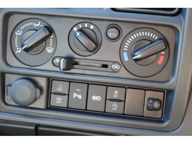 キャリイトラック ＫＣエアコン・パワステ農繁仕様　４ＷＤ　オートマ　届出済未使用車　セフティーサポート　強化サスペンション　キーレス　パワーウインドウ　アッパーメンバーガード　リアゲートチェーン　ＬＥＤ荷台作業灯（16枚目）