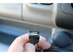 �գӣ�����ü���դ��ǥ��ޥۤ�Ĥʤ��ǲ��ڤ�İ�����Ȥ��ǽ������ 3