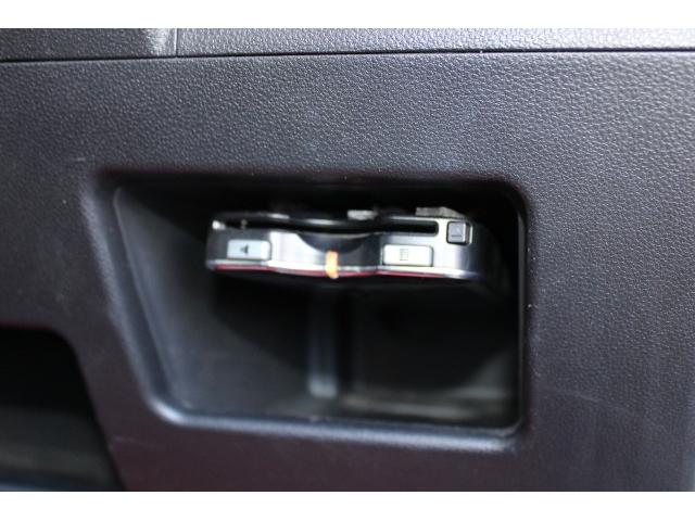 タント カスタムＲＳ　保証付　新品バッテリー　両側パワースライドドア　スマートキー　プッシュスタート　ナビ　バックモニター　純正１５インチアルミホイール　ＬＥＤヘッドライト（16枚目）