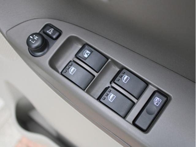 タント Ｘ　ＳＡ　保証付　新品バッテリー　純正８インチナビ　フルセグＴＶ　バックモニター　ＥＴＣ　片側パワースライドドア　オートライト　アイドリングストップ　スマートキー　プッシュスタート（18枚目）