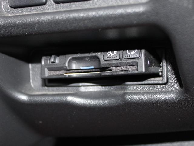 ハイエースワゴン ＧＬ　ハイエースワゴン　ＧＬ　保証付き　後席ベットキット　ＢＬＵＭＥ１８インチアルミホイール　ステラファイブテールレンズ　社外ドアミラーウィンカー　カロッツェリアナビ　社外Ｆスポイラー　車中泊仕様（16枚目）