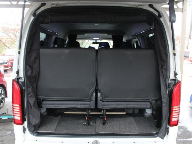 ハイエースワゴン ＧＬ　ハイエースワゴン　ＧＬ　保証付き　後席ベットキット　ＢＬＵＭＥ１８インチアルミホイール　ステラファイブテールレンズ　社外ドアミラーウィンカー　カロッツェリアナビ　社外Ｆスポイラー　車中泊仕様（27枚目）