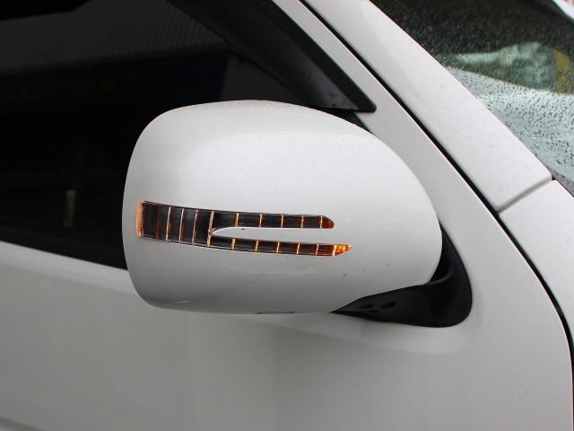 ハイエースワゴン ＧＬ　ハイエースワゴン　ＧＬ　保証付き　後席ベットキット　ＢＬＵＭＥ１８インチアルミホイール　ステラファイブテールレンズ　社外ドアミラーウィンカー　カロッツェリアナビ　社外Ｆスポイラー　車中泊仕様（32枚目）