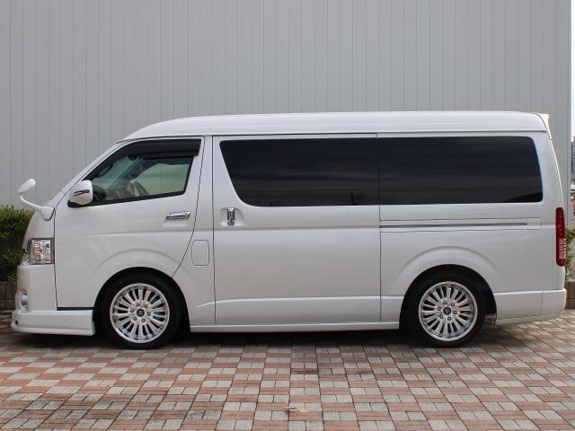 ハイエースワゴン ＧＬ　ハイエースワゴン　ＧＬ　保証付き　後席ベットキット　ＢＬＵＭＥ１８インチアルミホイール　ステラファイブテールレンズ　社外ドアミラーウィンカー　カロッツェリアナビ　社外Ｆスポイラー　車中泊仕様（38枚目）