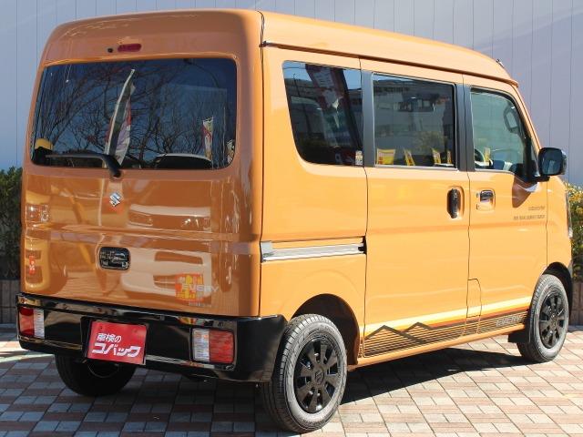 エブリイ Ｊリミテッド　届出済未使用車　盗難防止システム　衝突安全ボディ　衝突被害軽減システム　アイドリングストップ　両側パワースライドドア―　オートライト（4枚目）