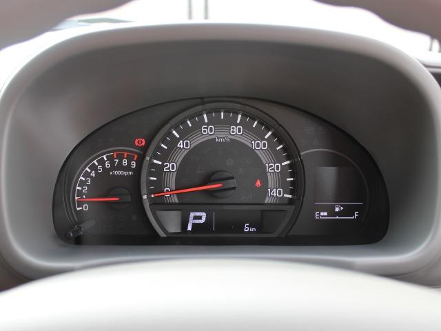 エブリイ Ｊリミテッド　届出済未使用車　盗難防止システム　衝突安全ボディ　衝突被害軽減システム　アイドリングストップ　両側パワースライドドア―　オートライト（10枚目）