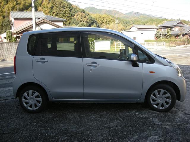 ムーヴ Ｌ　アイドリングストップ　ナビ　ＣＤ　ワンセグ　キーレス　オートエアコン　ワンオーナー　禁煙車　タイミングチェーン（4枚目）