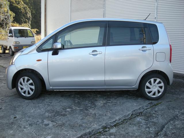 ムーヴ Ｌ　アイドリングストップ　ナビ　ＣＤ　ワンセグ　キーレス　オートエアコン　ワンオーナー　禁煙車　タイミングチェーン（5枚目）