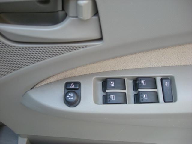 ムーヴ Ｌ　アイドリングストップ　ナビ　ＣＤ　ワンセグ　キーレス　オートエアコン　ワンオーナー　禁煙車　タイミングチェーン（17枚目）