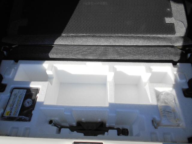 アルト ＨＹＢＲＩＤ　Ｘ　セーフティサポート装備　プッシュスタート　シートヒーター　オートエアコン　スズキセーフティーサポート　アイドリングストップ　横滑り防止機能　盗難防止システム　アルミホイール（14枚目）