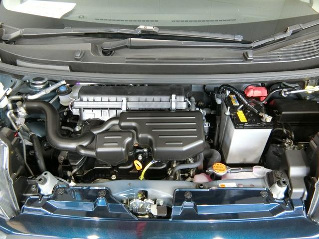 カスタム XリミテッドII SAIII 衝突被害軽減ブレーキ 横滑り防止装置 オートマチックハイビーム パノラマモニター アイドリングストップ LEDヘッドランプ フォグランプ 純正アルミホイール ステアリングスイッチ キーフリーシステム(17枚目)
